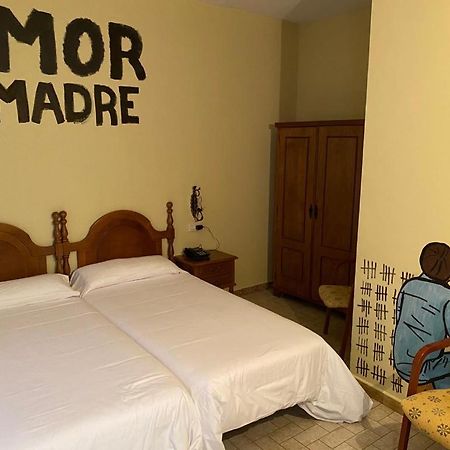Hotel Bayona ไบโยนา ภายนอก รูปภาพ